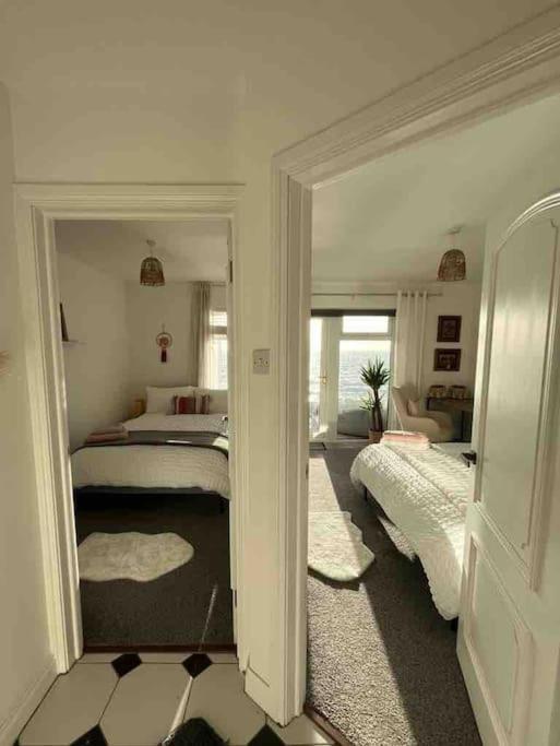 Vila Relax With Spectacular Views And Hot Tub Kircubbin Exteriér fotografie