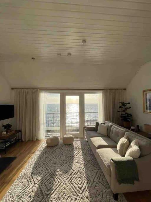 Vila Relax With Spectacular Views And Hot Tub Kircubbin Exteriér fotografie